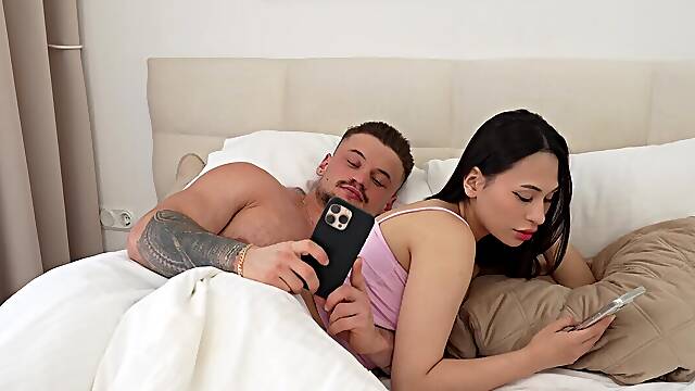 My Morning Wood Lures Girlfriend To Beg For It Deep Inside Her