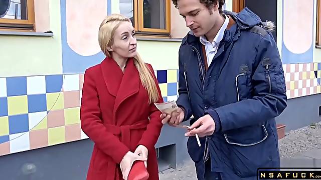 Skinny Milf Deep Anal Cheating Boyfriend At Street Casting