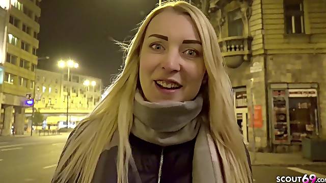 German Scout - 18 Jahre Junge Amaris Bei Strassen Casting Ao Gefickt - Amaris