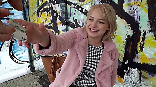 Martin Gun’s Blonde Passion In Basement Heat