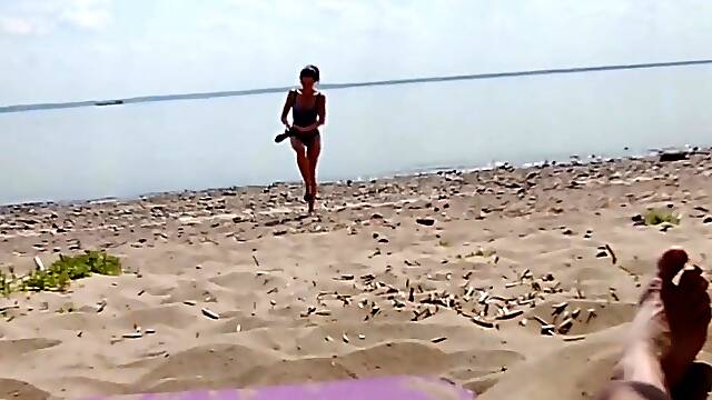 Went To The Beach To Sunbathe And Relax And Wanted Sex. Screwed Right In Front Of People.