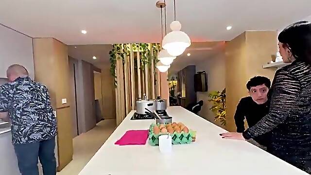 My Raise Is To Screw My Cuckold Boss's Latin Big Beautiful Woman Mother I'd Like To Fuck Wife With M