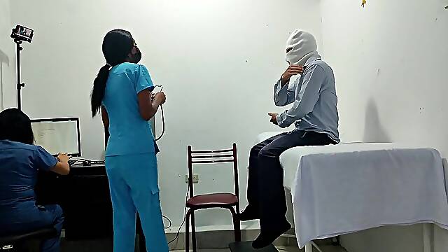 It Happened At The Clinic!! A Female Doctor And Nurse Entice A Patient. They Bang Him On The Stretch