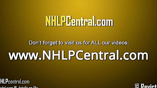 Ebony Babe Kayla Louise Wanks Off With Toy In Nylons Girdle And Stilettos