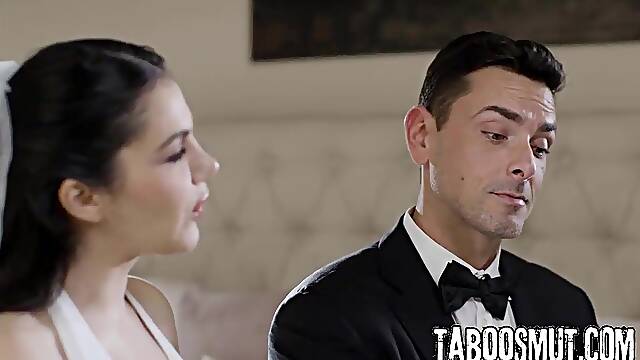 Groomsman Butt Screws His Italian Bride On Weddings Day