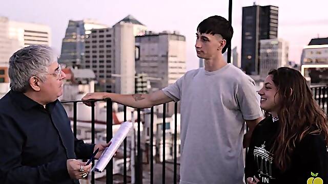 Mi Hermanastra Me Pidio Acompañarla A Un Casting Porno. Ft Sr. Mono And Albx09