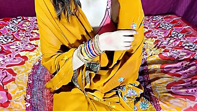 Large Melons Desi Sali Bangs With Bro In Law On Her Wedding Day
