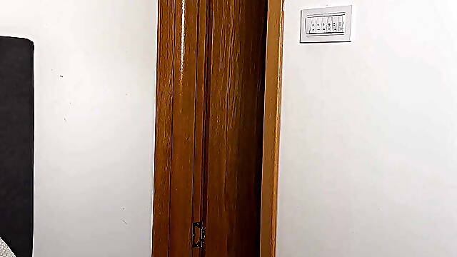 A Girl Came To Visit And Recorded A Video Of Herself Jumping On A Dildo