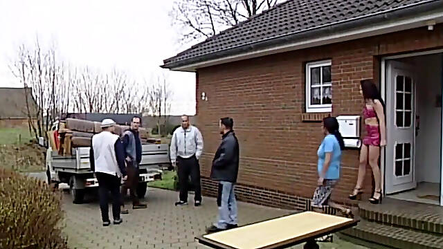 Horny Milf Had Sex On Top Of The Truck While It Was Running