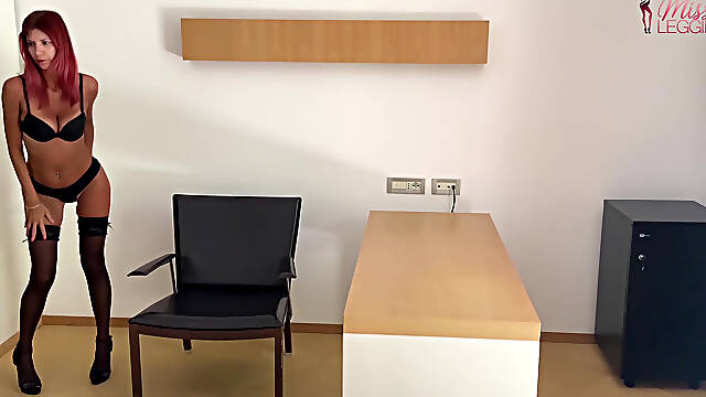 Strip Tease And Fuck With Cumming On Feet