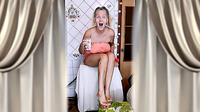 Old And Young (18+), Machine, Kitchen, Housewife