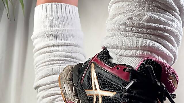 A Shoejob In Asics Kayano And Slouch Socks - Cbt And Shoejob In Asics Sneakers - Spitting And Smeake