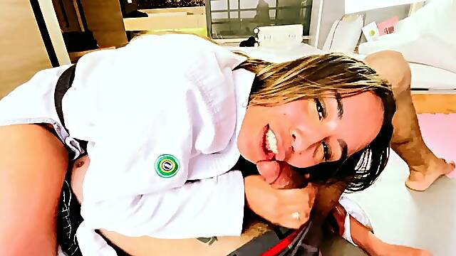 Round 2 She Sucks Dick While She Fights! Girls Looses Twice And Got Her Pussy Enlarged