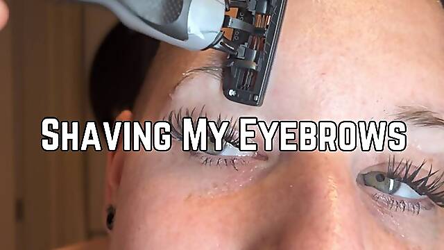 Phoenix Bates Shaving Off Eyebrows 4K Hd - Hair Cut Fetish - Eyebrow Shave - Razor Shave - Extreme C