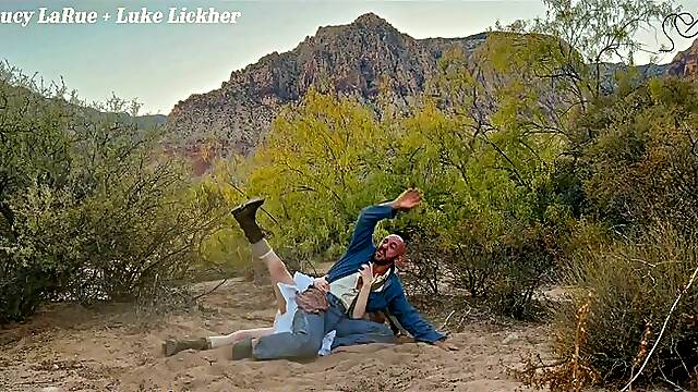 Western Patina Outdoor Costume Scene Dirt Toss