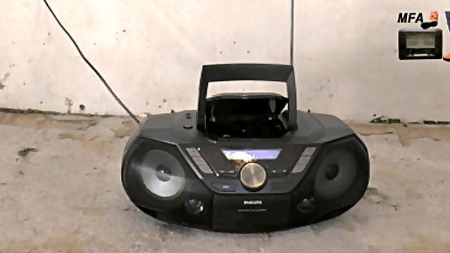 Nice Radio Under Ice Skates