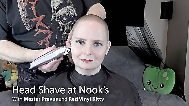 Head Shave At Nooks 4K