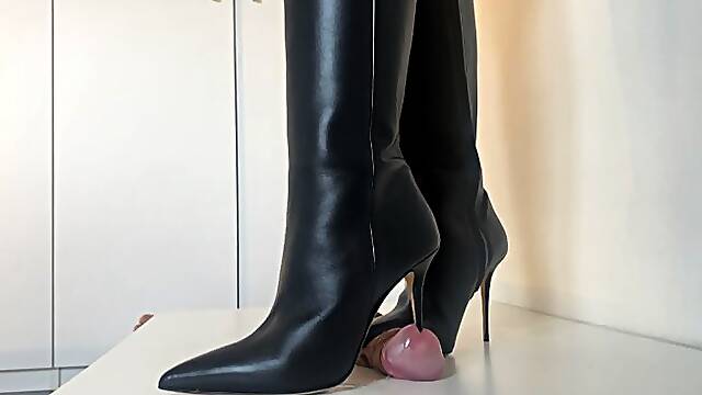 Lady Latisha - Manolo Blahnik Stiletto Boots - Trampling Bootjob