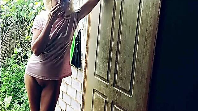 Supreme Discovery! Luxurious! Inexperienced Smoking Milf.