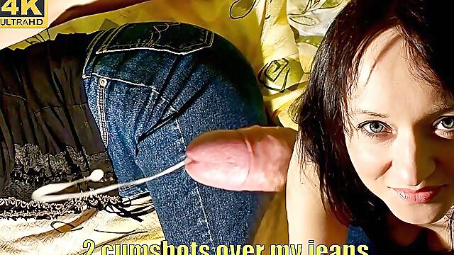 Kavbojke, Oblečena Ženska In Nag Moški, Par, Dekle Drka Tiča