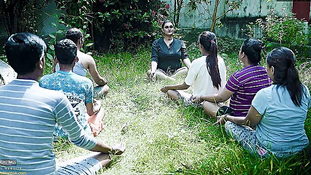 Indian Big Boobs Yoga Teacher Offers One Of Her Student To Fuck Her Full Movie