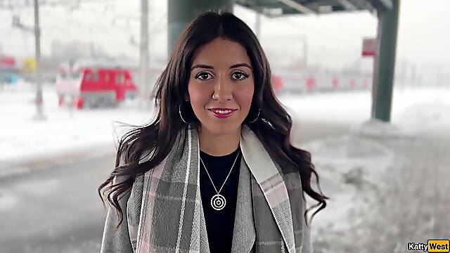 Street Agent - Beauty Fucks On The Train For Fame