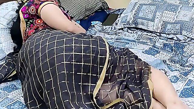 Thief Sucking Boobs Of Mallu Aunty In Saree