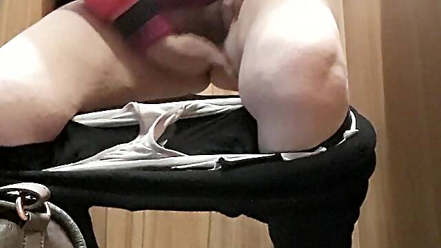 Masturbation In The Mall