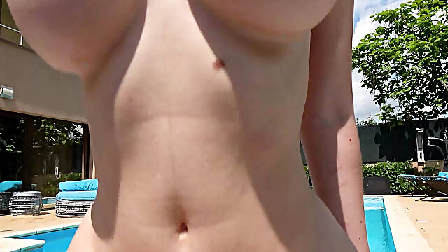 Saffira Yakkuza Cocks Suck In The Car And Loves Getting Pounded Deep By The Pool