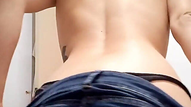 How Do I Look In This Jeans Babe?