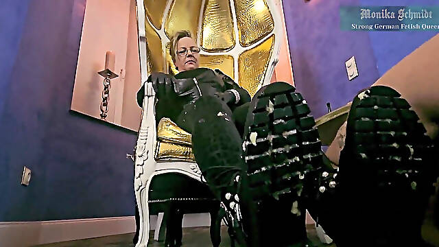 Misress Monika Schmidt Crushing Spitting Feeding Verbal Humiliation Sph In Leathergloves