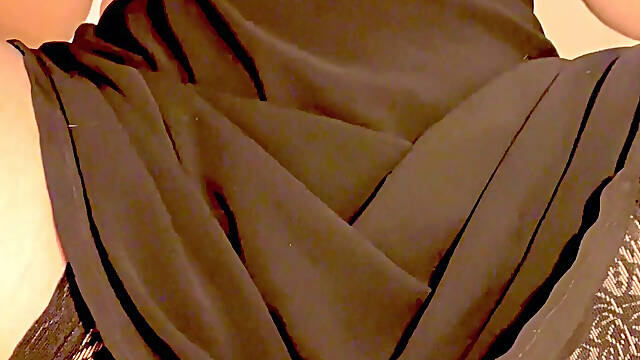 Hijab - Niqab Girl - Solo - Masturbation - Sexy Arabic Girl