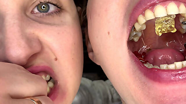 Twin Mouth: Chew Seduction Uvulia Show