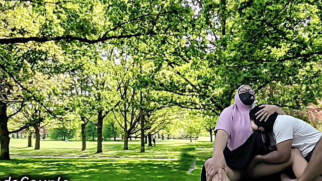 Sex Recording Of An Indonesian Couple Enjoying Sucking The Dick Of A Hijab-Wearing Partner In A Park