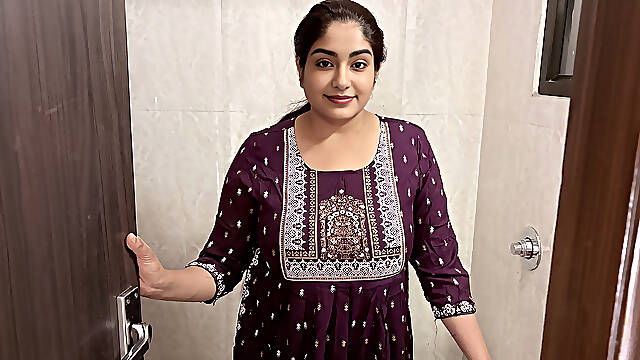 Jija-Sali Affair- Aarushi Caught Jijaji Watching Her Pee