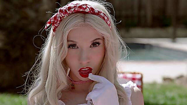 Kenzie Reeves & James Angel: Interracial Blowjob Bash